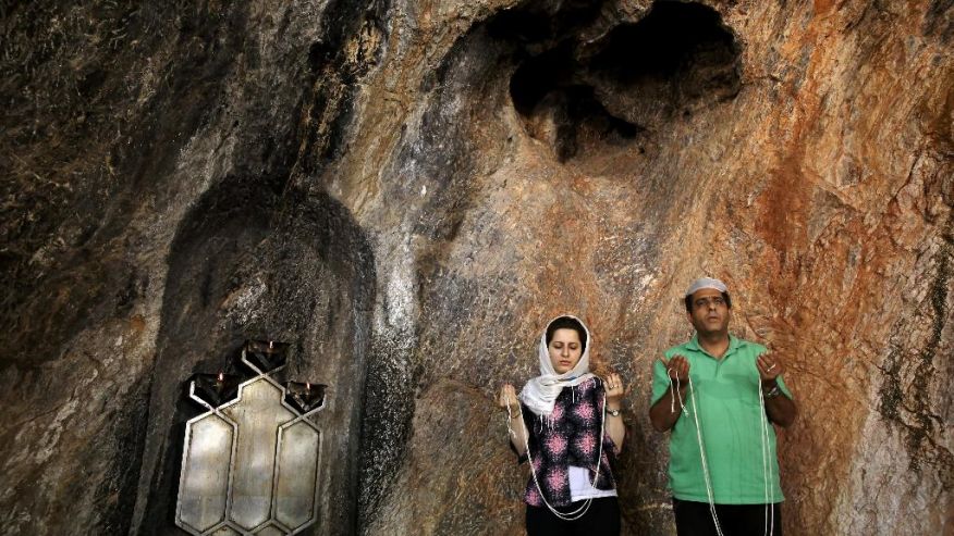 Zoroastrians pray in Chak Chak